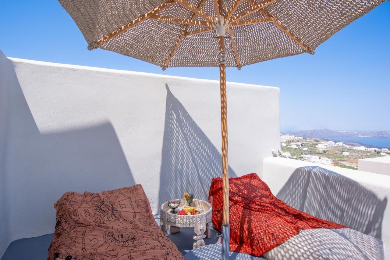 Luna Santorini Suites Pyrgos Kallistis Exterior photo