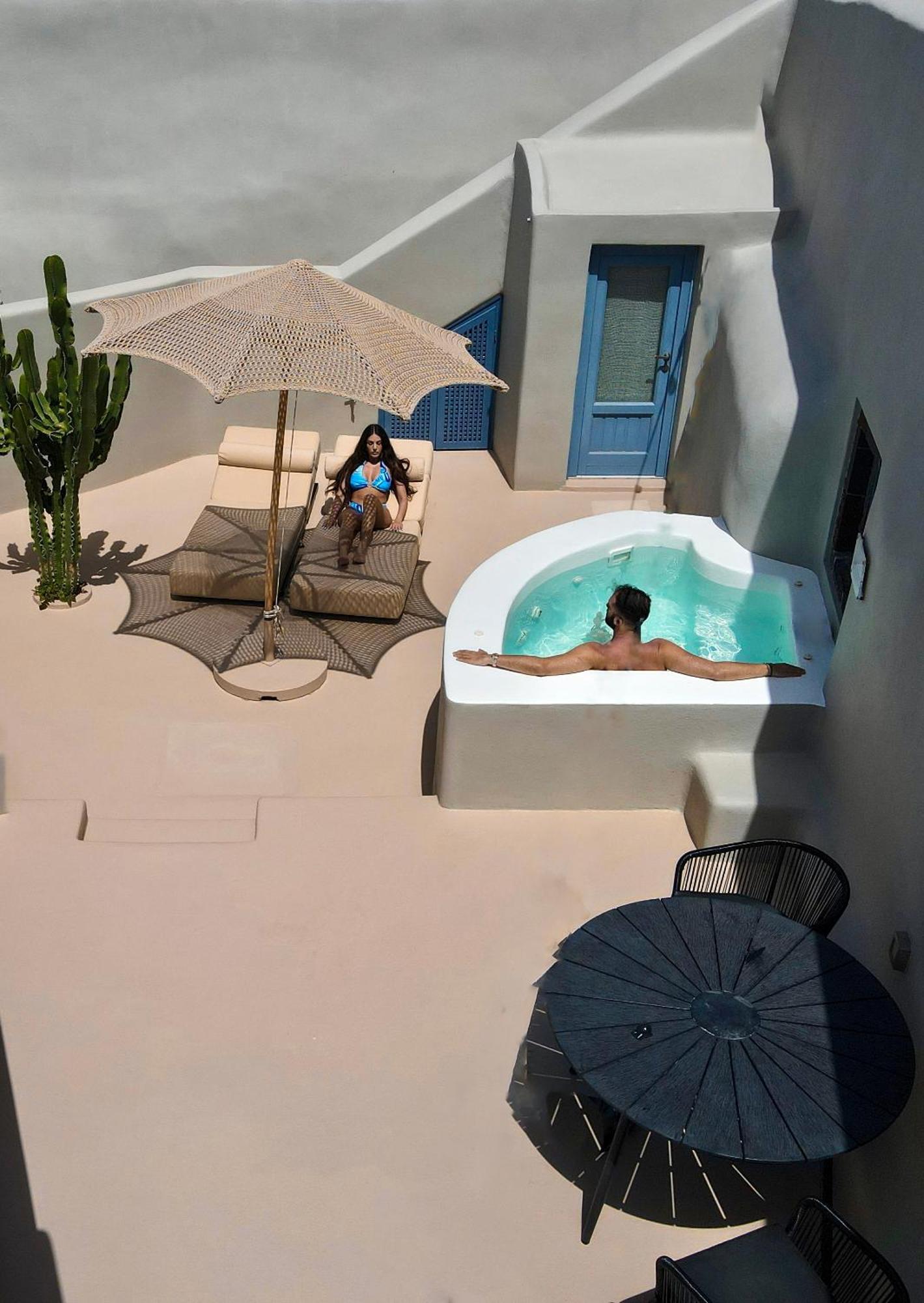 Luna Santorini Suites Pyrgos Kallistis Exterior photo